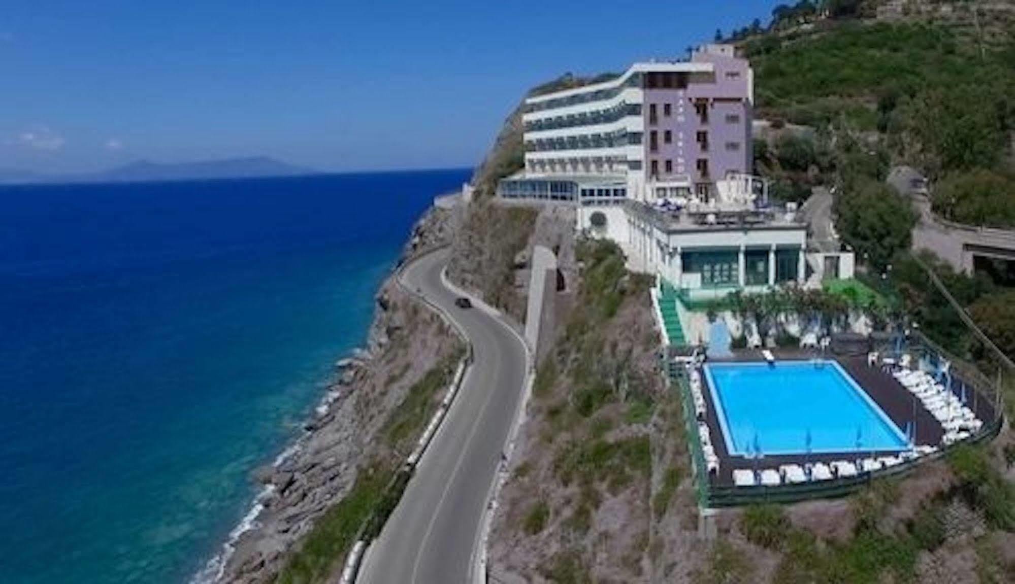 Hotel Capo Skino Gioiosa Marea Zewnętrze zdjęcie